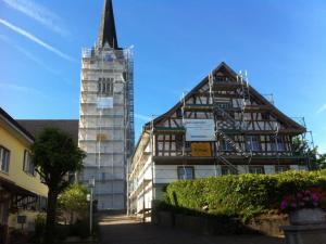 Economy: Pfarrhaus + Kath. Kirche Aadorf